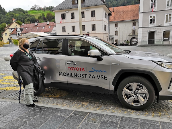 S prevozom do tisoc zelja